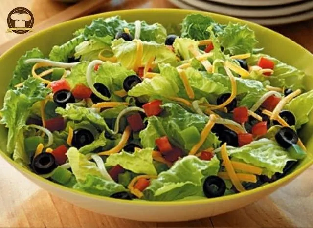 G&ouml;bek Salata